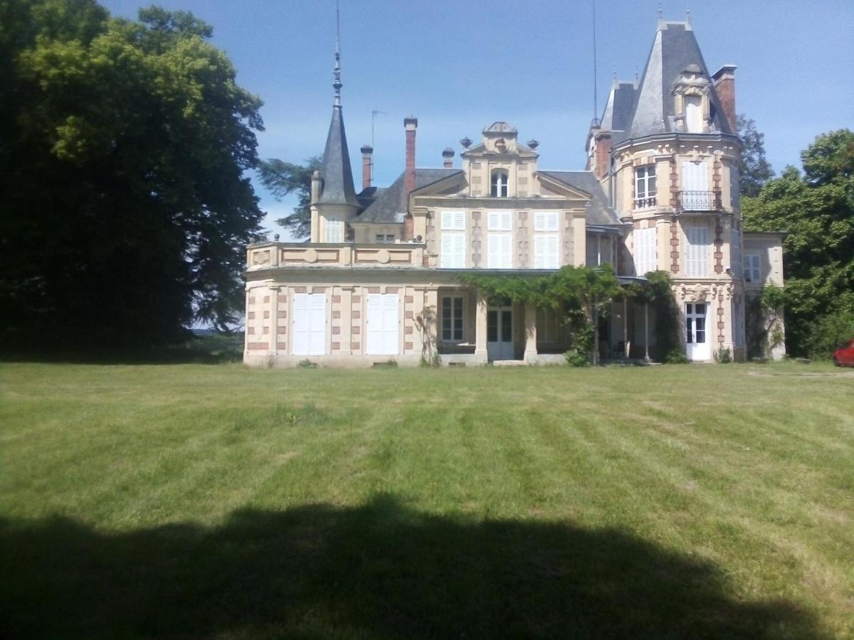 Chateau De Maucouvent Challuy 외부 사진
