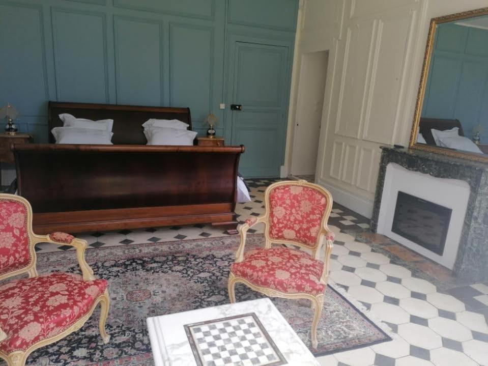 Chateau De Maucouvent Challuy 외부 사진